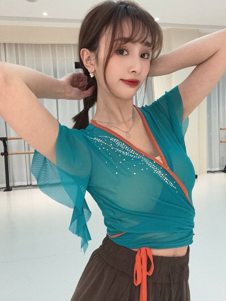 Classical dance short -sleeved exercise special dancing female top Chinese dance clothing modern clothing network gauze teacher nation