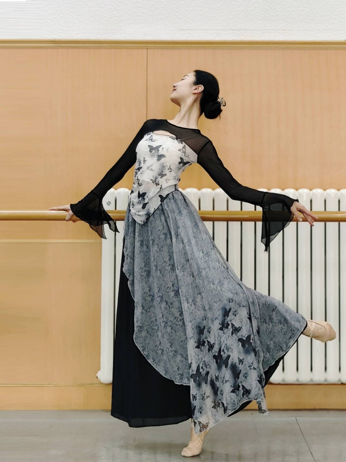 Classical dance ink butterfly body rhyme yae Chinese dance classical dance exercise performance show suit suit national dance