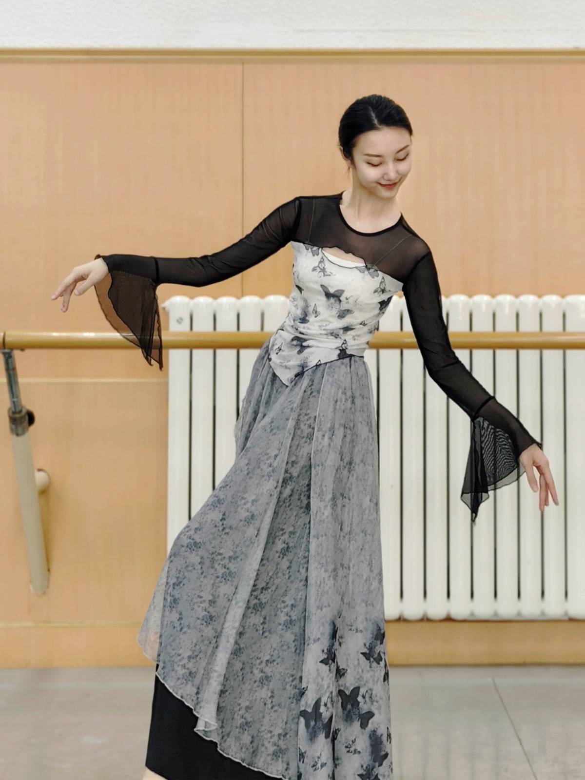 Classical dance ink butterfly body rhyme yae Chinese dance classical dance exercise performance show suit suit national dance