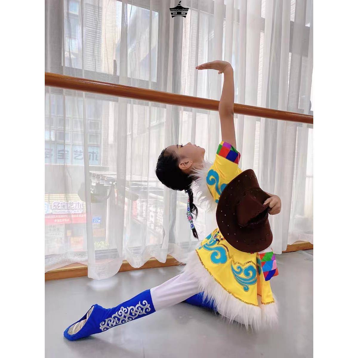 March III Shepherd's New Song Children's Wish Children's Dance Examination Tibetan Dance Performance Service Performance Service National Wind