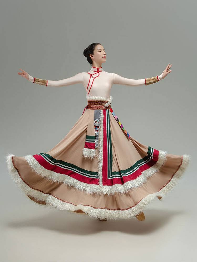 Tibetan dance dress for female students to practice the troupe dress for ethnic minorities to perform adult troupe