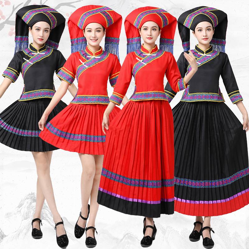 The new March of Guangxi March three Zhuang clothing female minority clothing Miao dance performances, the Tujia Yao nationality