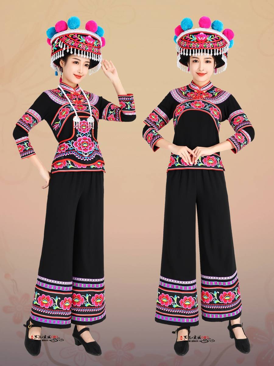 Long-sleeves, Chu Hsiung has a new left-legged costume for the Yunnan minority