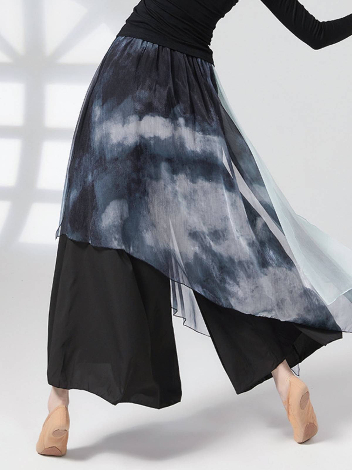 Classical dance elegant leg pants female elegant skirts Chinese style modern national dance service performance clothing performance clothing