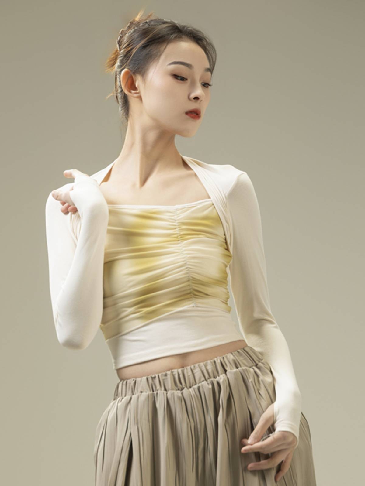 Classical dance clothing, slim knitted long -sleeved ink net gauze, refers to the practice of Chinese dance nation dance service women
