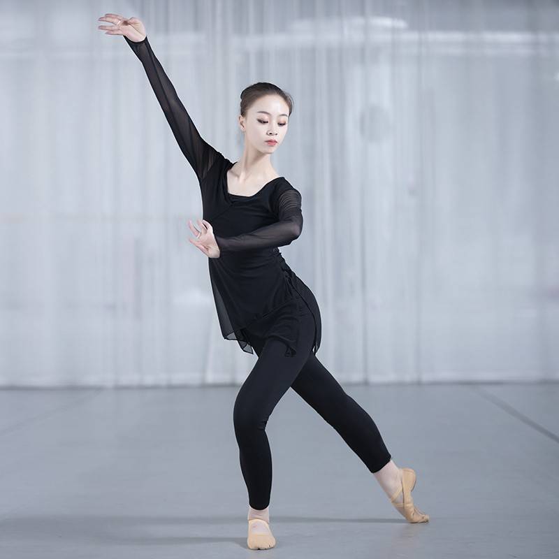 Classical dance body rhymes, ethnic dance service, ethnic gauze teachers' body clothes performed Han Tang dance