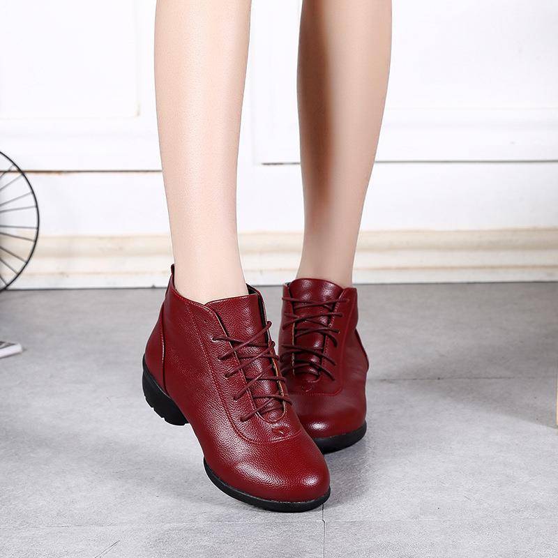 Dance shoes Female adult dance shoes and water soldier dance shoes soft soles dance in the heel boots in the heel boots