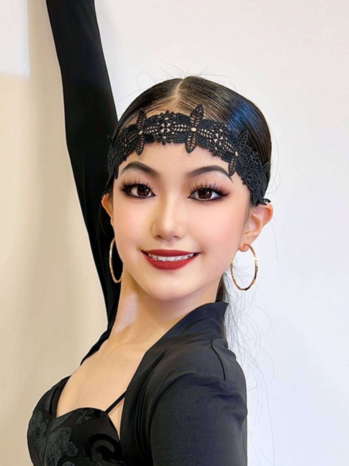 Conny Latin dance hair with a black female headdress dancing dance lace beam hair hoop children's dance performance accessories accessories