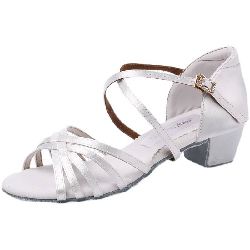 Professional white children's Latin dance shoes girl dance shoes girl dancing shoes flat heel Lunbachang practiced shoes