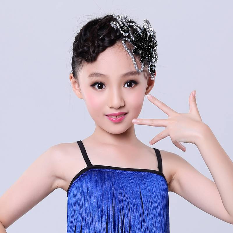 Round header + delivery of 4 hair clips - Black