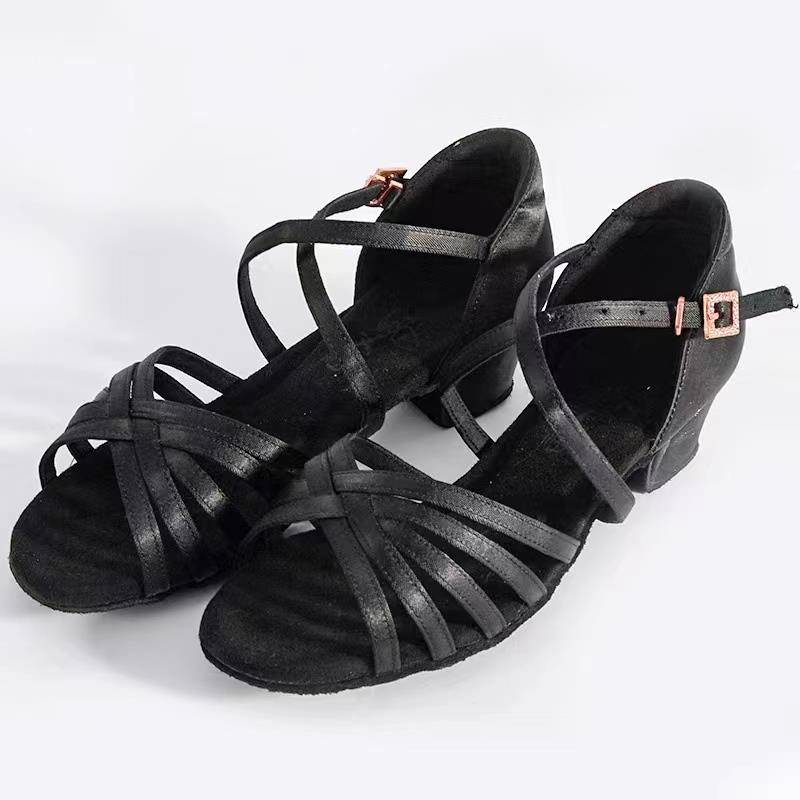 Children's white Latin dance shoes Girl professional girls low -heeled dance shoes soft soles adult practitioner young children dance shoes