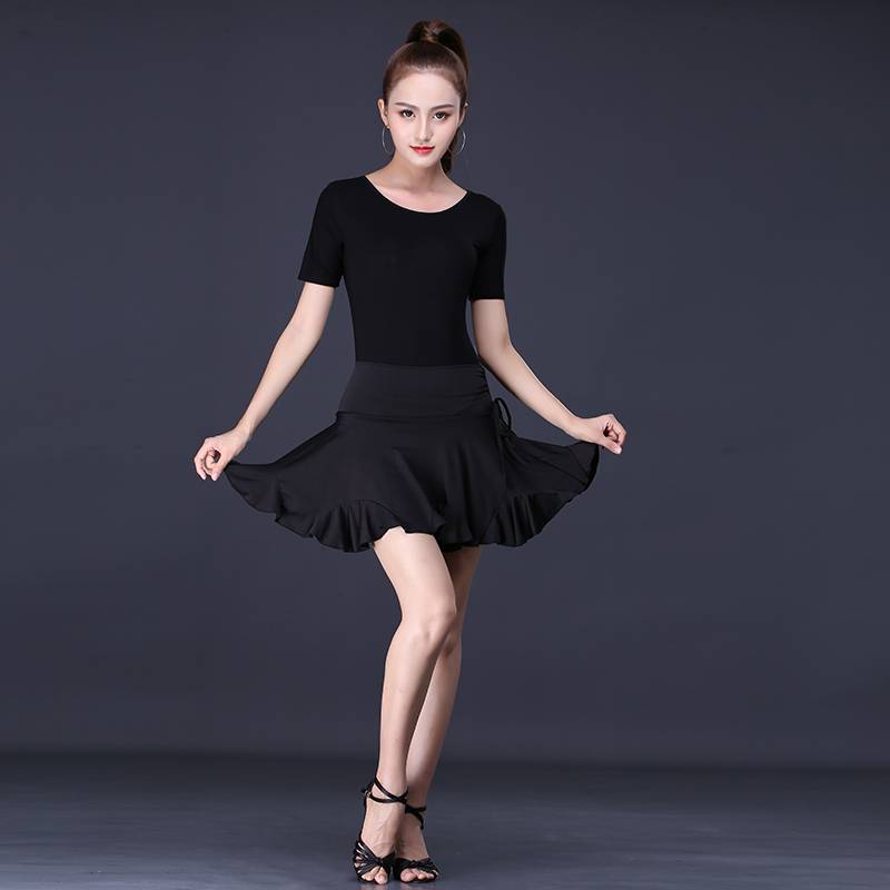 New Latin dance skirt adult professional sexy summer Latin dance exercise female adult dance skirt short skirt