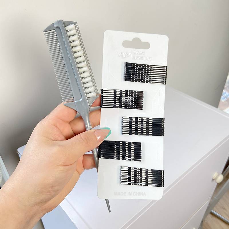 Grey comb + one word and 50 pieces