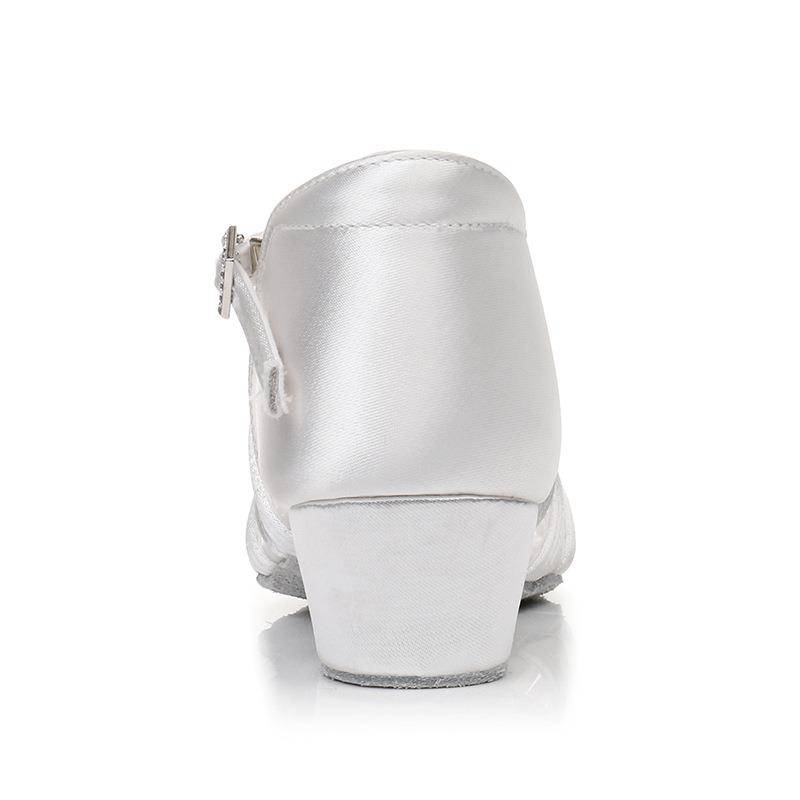 S5 pure white Latin dance shoes girls children and girls in the soft bottom of dance shoes competition test rating small white shoes professional dance