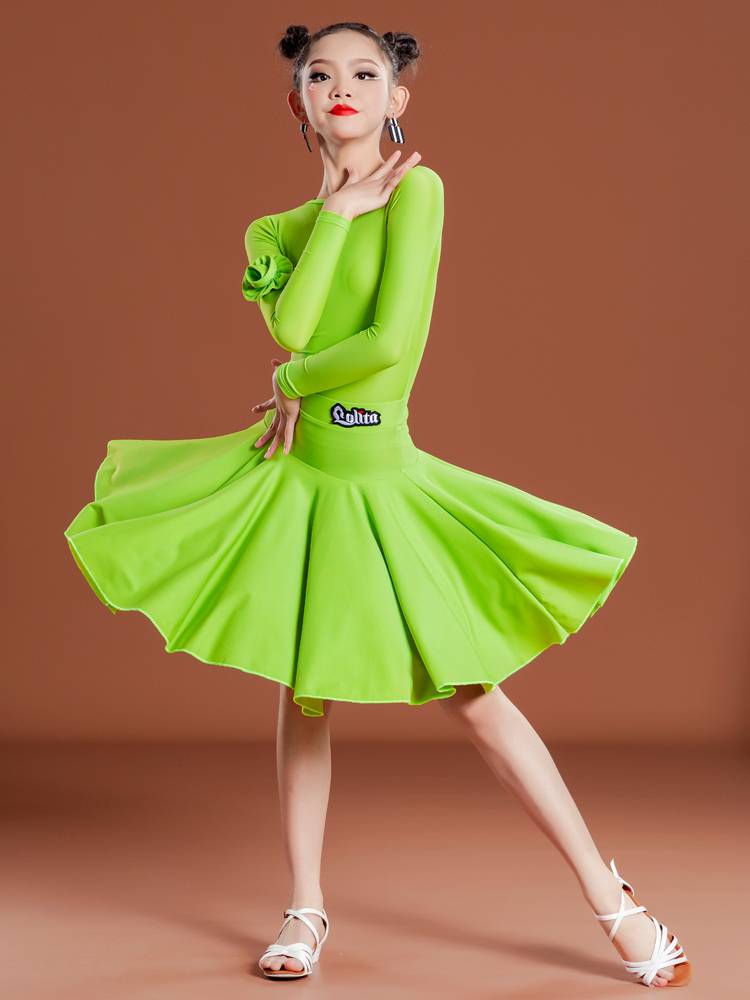 Lolita Children's Spring and Summer Latin requires professional competition uniforms without fish bone big skirt girl test show