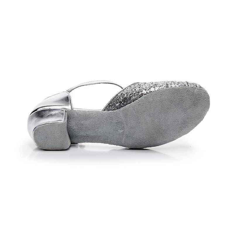 2024 New Girls Children's Children's Ping Latin Dance Shoes Booth girls autumn and winter female Latin shoe beginners soft bottom scholar