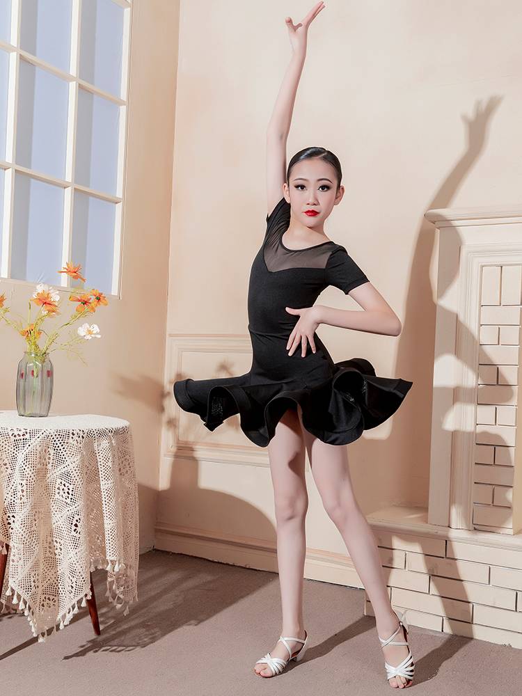 Latin dance service girl high -level sense 2024 new children's dance practice service children's competition stipulated split set