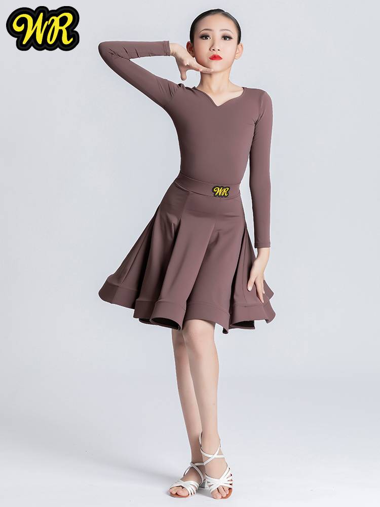 Latin Dance Competition Server Biao Children's Children's Children's Standard Professional Professional Professional Symptoms Senior Regulations The Black Pond Art Test Blocks