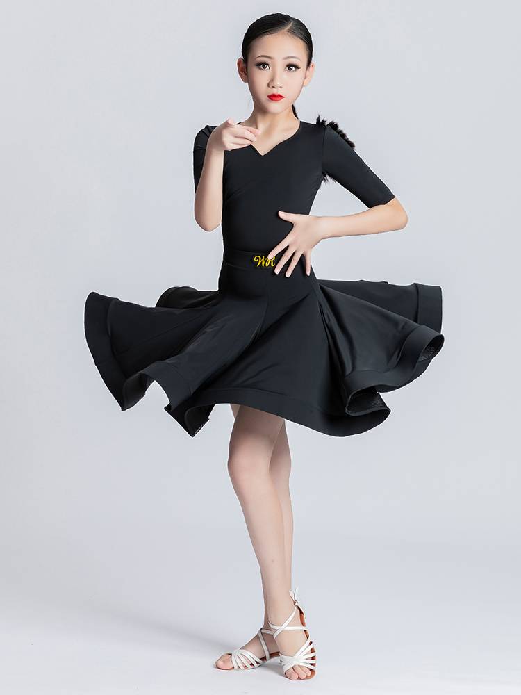 Latin Dance Competition Server Biao Children's Children's Children's Standard Professional Professional Professional Symptoms Senior Regulations The Black Pond Art Test Blocks