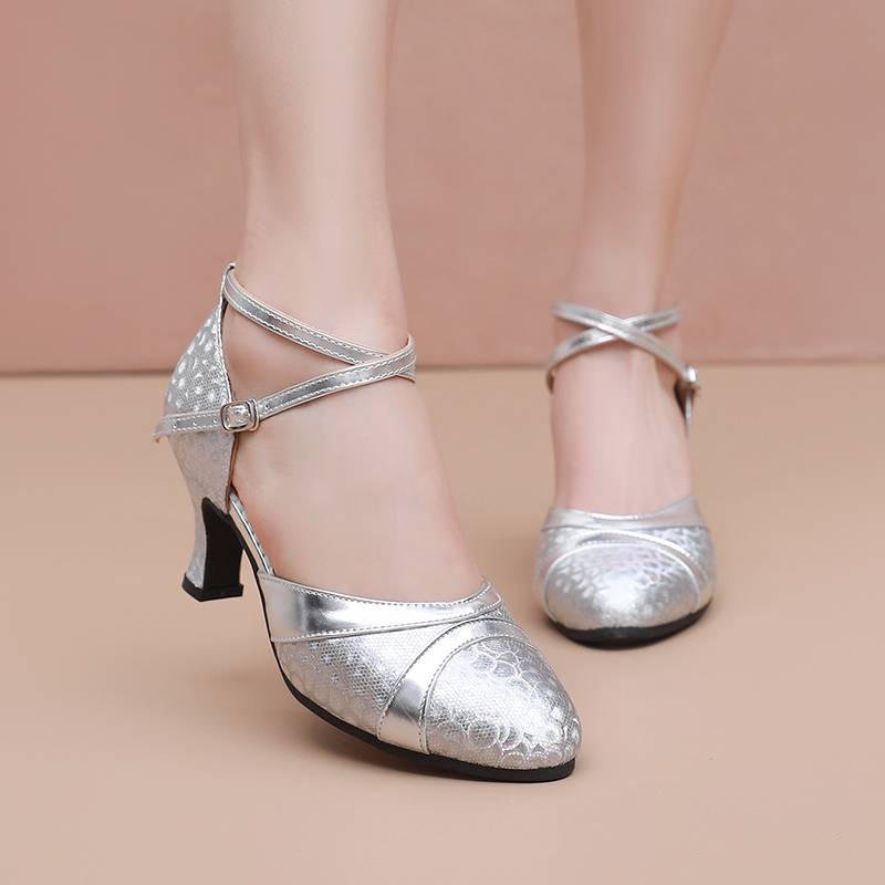 2024 Outdoor Golden Latin Dance Shoes Female Adult Mid -heel Plaza Dance Shoes Soft Wave Dance Shoes Dance