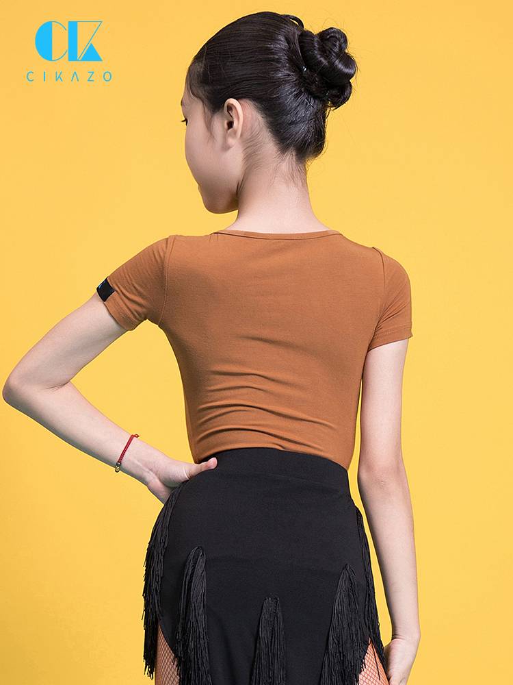 CICASSO, THE LATIN GIRL'S NEW DRESS SHIRT CONTEST