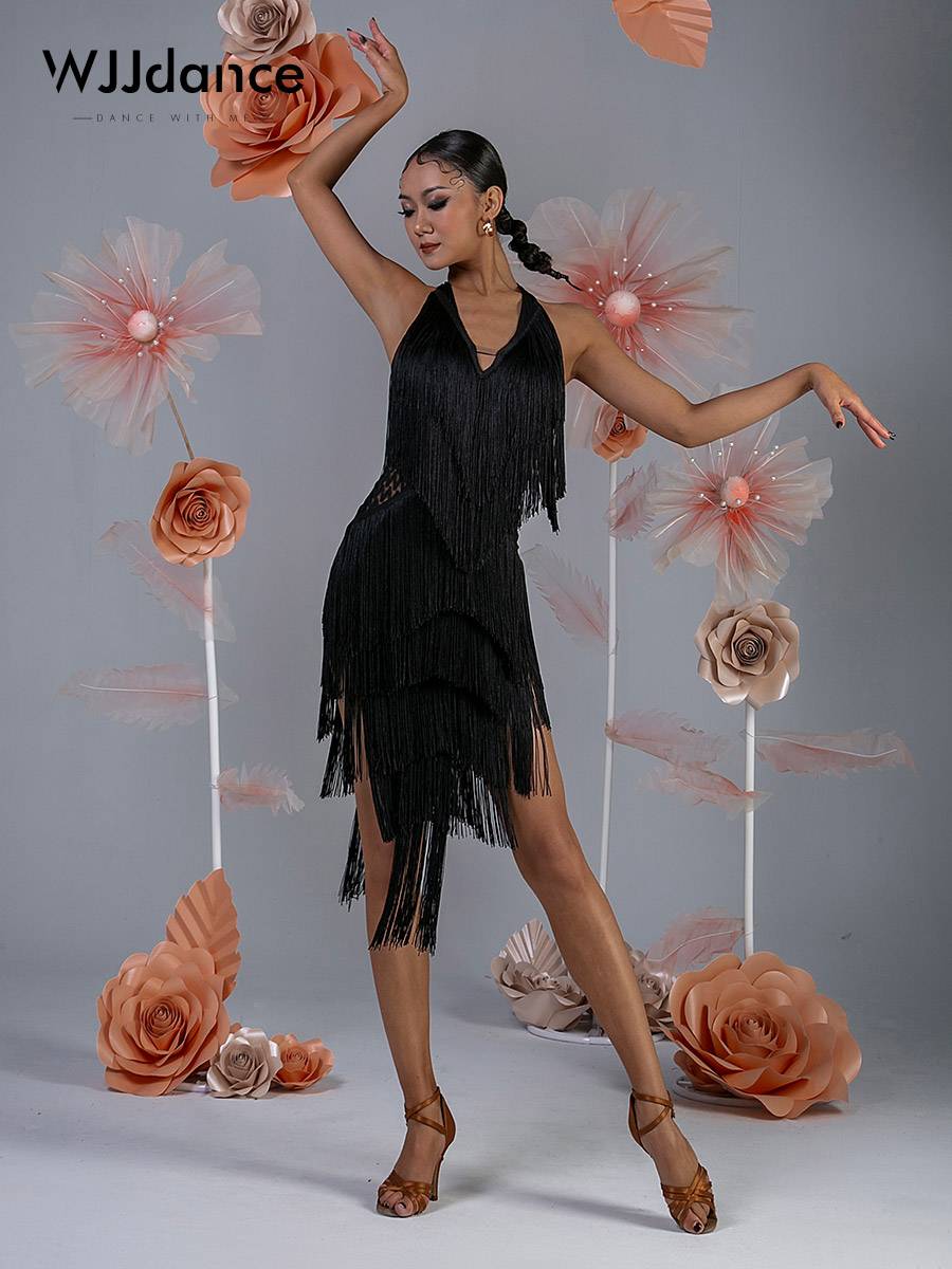Wjjdance Latin dance dress female 2024 new V -neck hanging neck multi -layer fringe back practice service competition