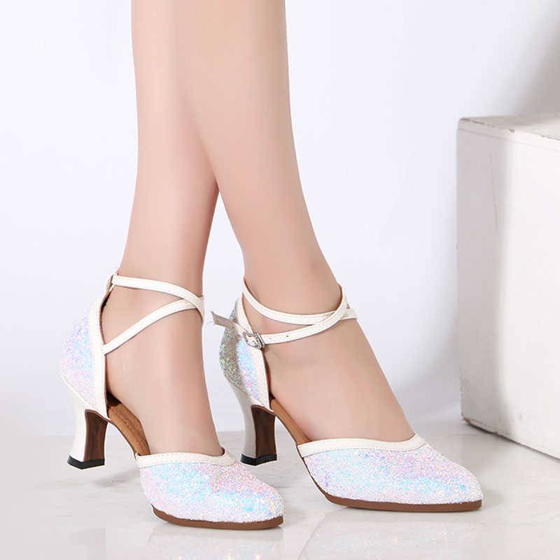 ♪ High-end dancing shoe lady soft-skinned ♪