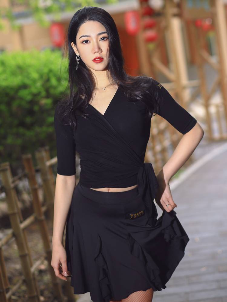 Gorgeous Latin Dance Female Adult Spring and Summer top Wear two exercises long -sleeved sleeve dance clothes SY160