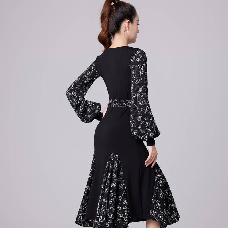 2024 new Latin dance dress dress long -sleeved female adult spring and autumn professional communication dance contest performance dance service