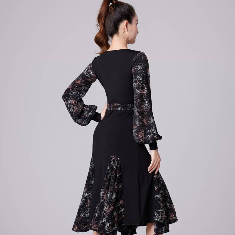 2024 new Latin dance dress dress long -sleeved female adult spring and autumn professional communication dance contest performance dance service
