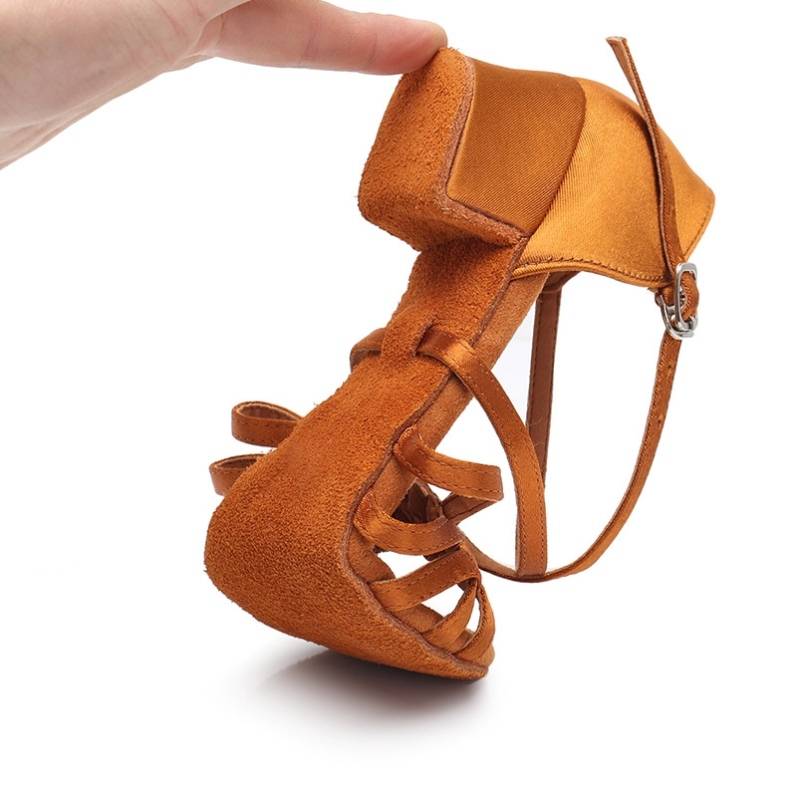 Latin dance shoes girls beginner professional competition, soft bottom, not tired feet, children's flat dance dance training shoes