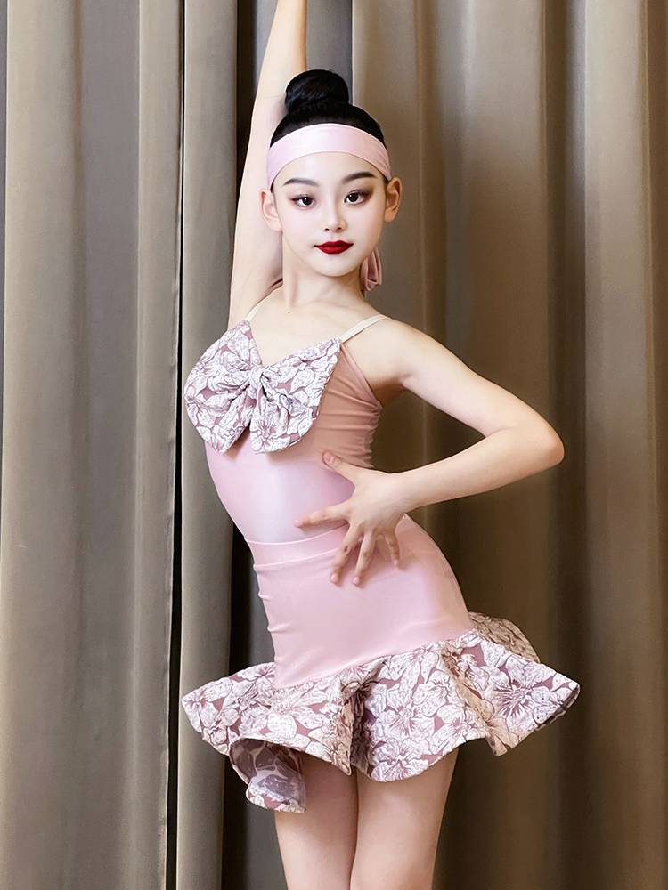 Love Hot Wellading Dance Girl 2024 Summer New Exercise Service Children's Performance Advanced Sensory Dance Skirt Set