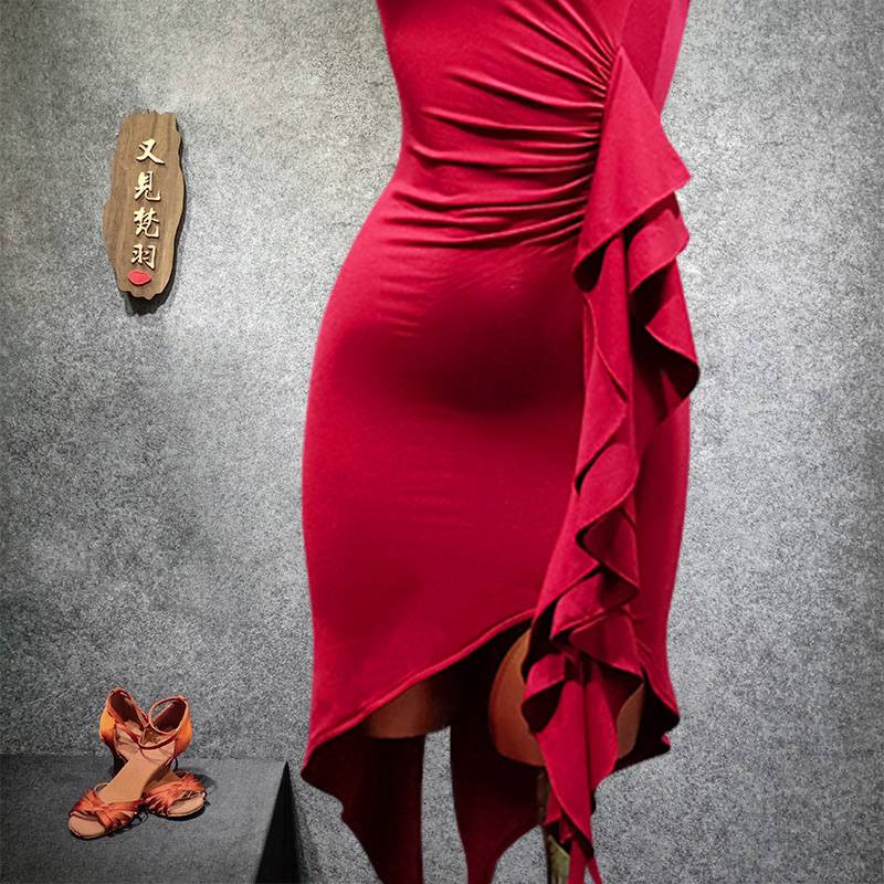 See the Fanyu Latin dance service women's body bag hips irregular daily multi -function dress exercise W336