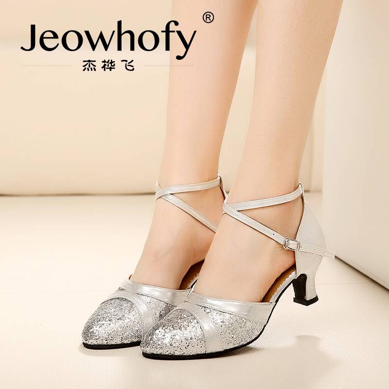 2024 new silver Latin dance shoes women's mid -heel dance shoes friendship square dancing soft bottom high heel performance