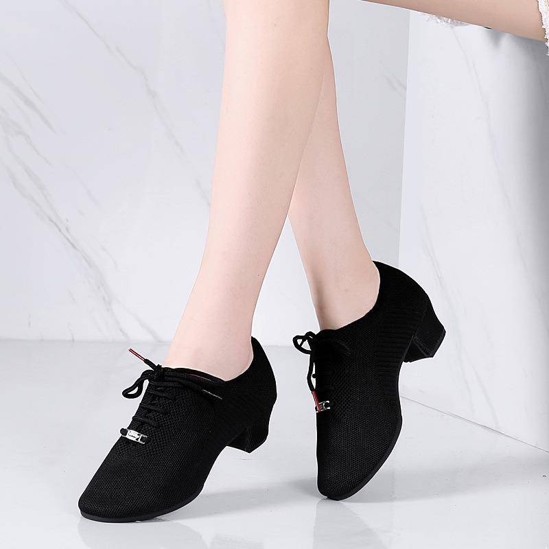 ♪ Flying Latin shoes ♪