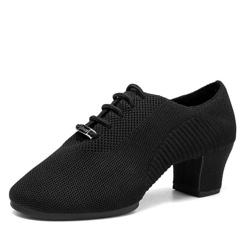 ♪ Flying Latin shoes ♪