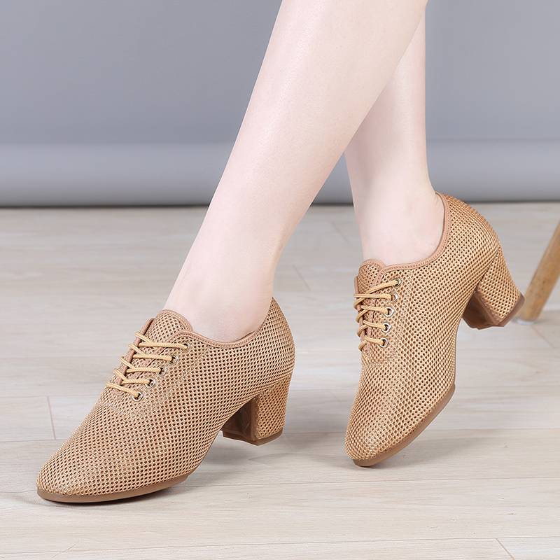 Dance Shoes Women's Summer Teacher Women's Shoes Professional Todels Training Shoes Breath and soft bottom outdoor square Latin dance