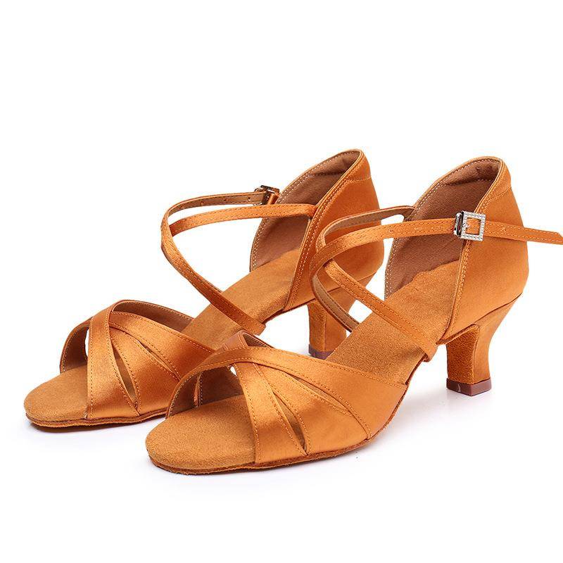 New product women's high -heeled dance shoes forging cloth dance shoes soft soles dance national standard dance shoes Chasama