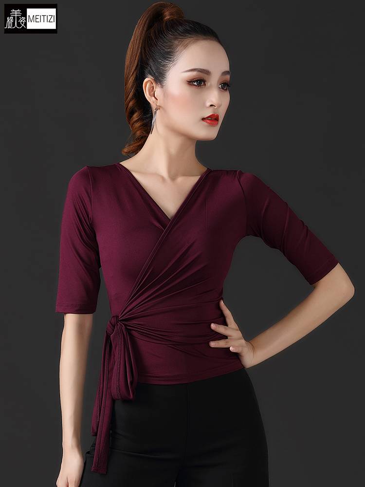 Latin dance top female summer new adult girl practice jumping Mo Deng Guojie Friendship Dance Dance Tie Midtop Long Sleeve