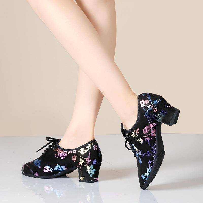 2023 new Latin dance shoes women's dance shoes square dancing shoes adult playwatch dance modern dance women's single shoes