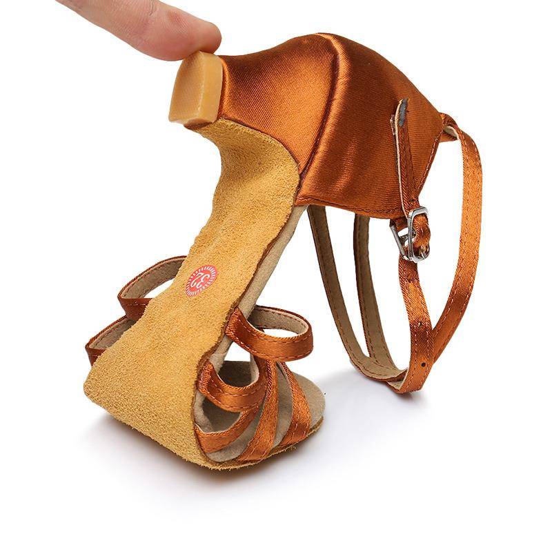 Children's high -heeled Latin shoes children's soft base dance shoes comfortable practicing shoes girl stage