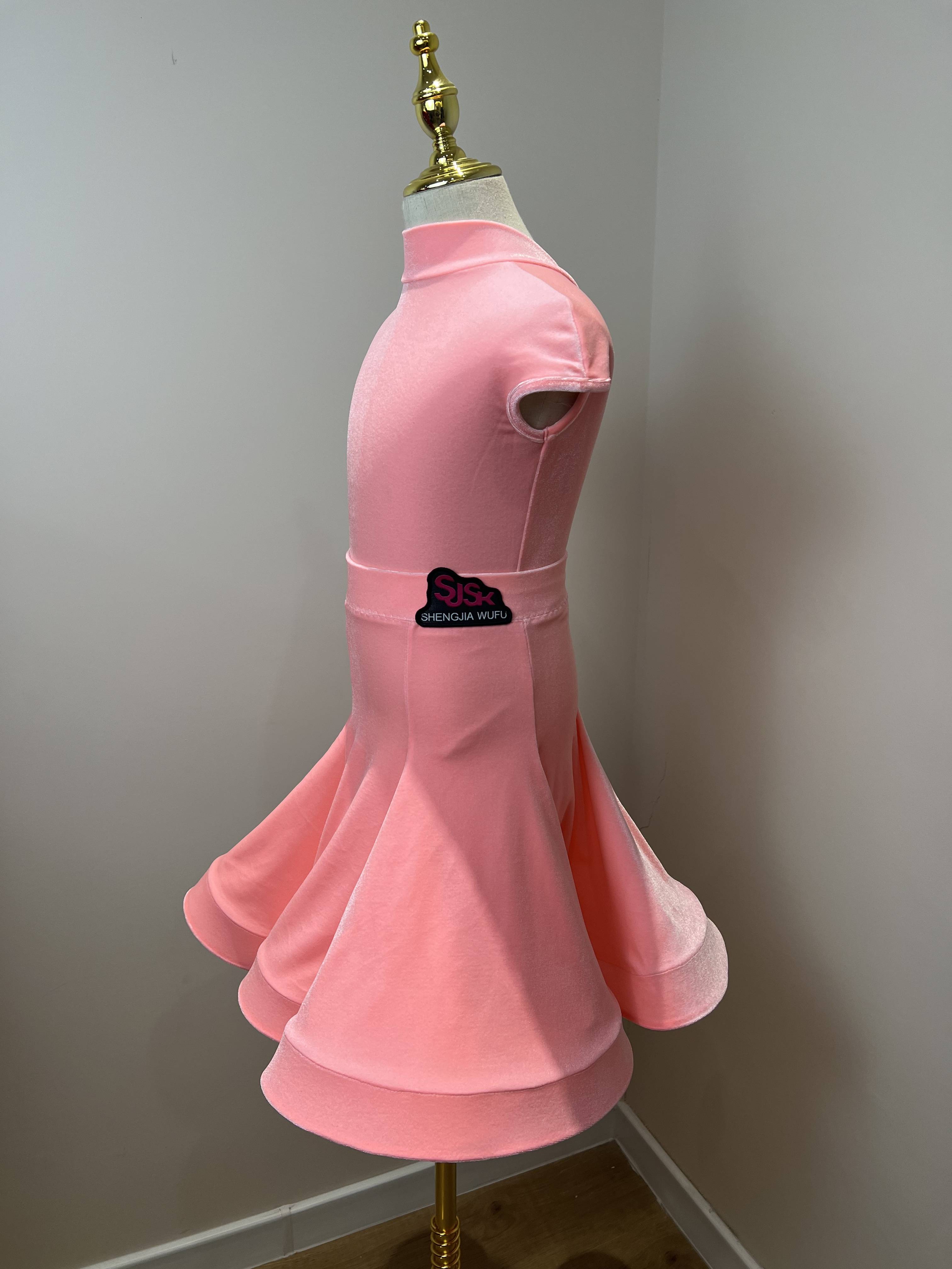 Latin dance short -sleeved inverted V specifies to return to V -neck velvet competition uniform