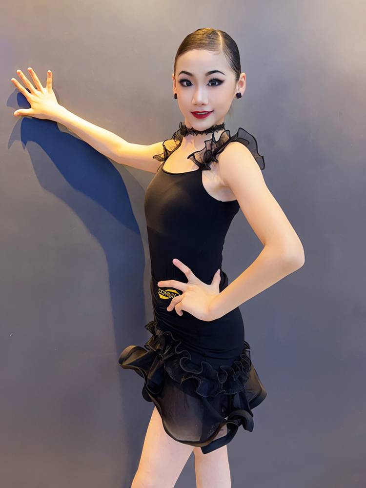Connie Summer Latin Dance Costume Female Dance Dance Dance Practice Server Performance Sliging Dance Dance Black Skirt