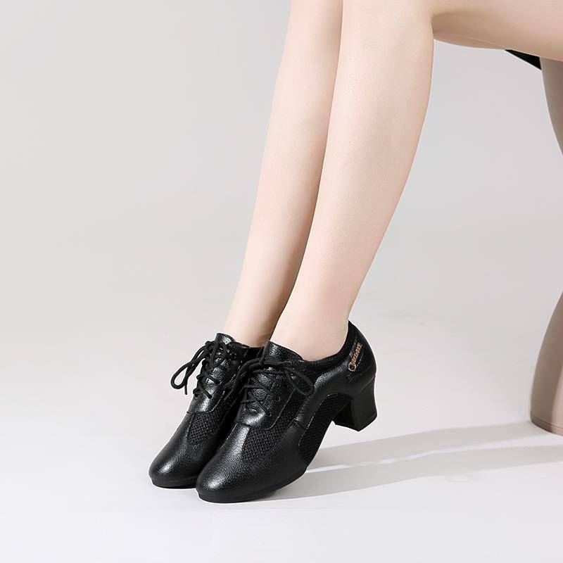 Adult Latin dance shoes mid -heel teacher shoes soft soles dancing shoes female square dance shoes dance shoes dance shoes soft soles