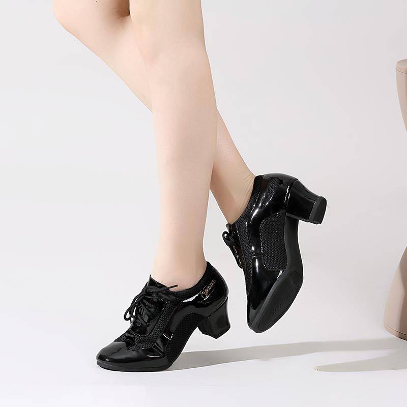 Adult Latin dance shoes mid -heel teacher shoes soft soles dancing shoes female square dance shoes dance shoes dance shoes soft soles