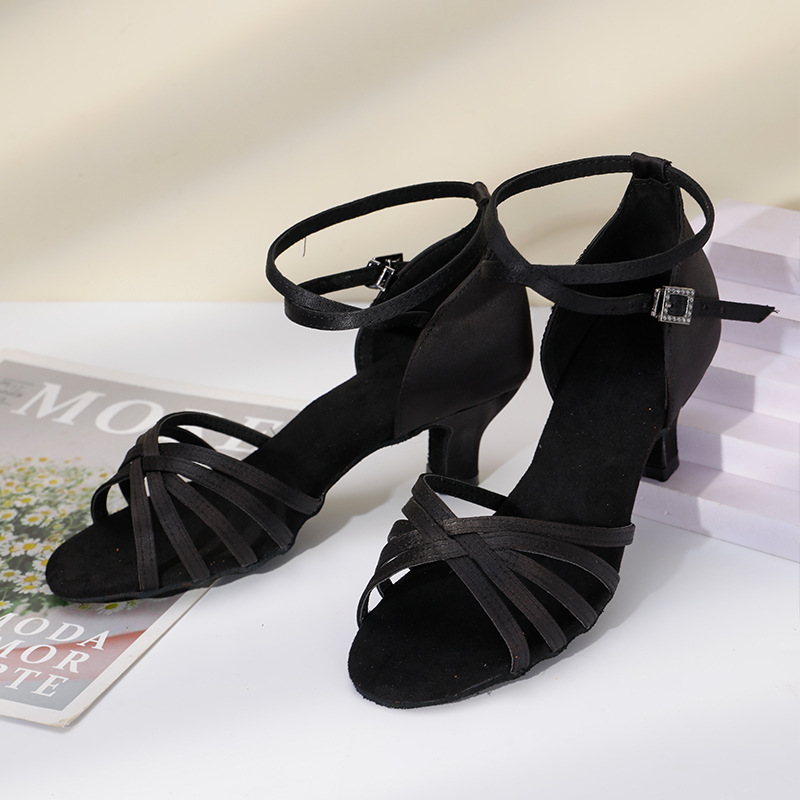 Professional Latin dance shoes adult ladies soft bottom dance shoes adult and Latin dance shoes, La Lunbarba