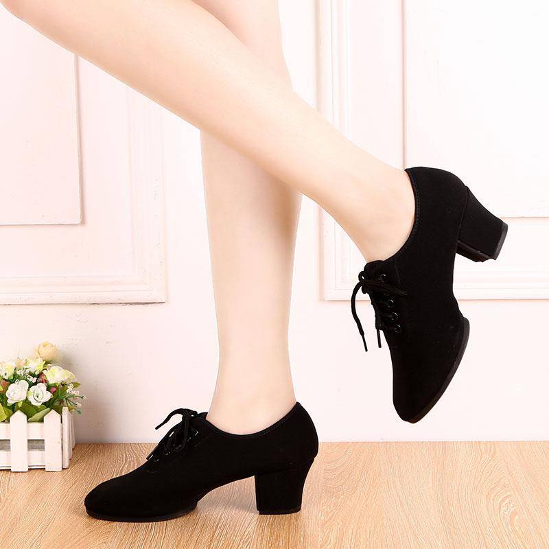 Latin Dance Shoes Adult Lady Middle School Hehe Soft -bottom Teacher Shoes Plaza Dance Dance Shoes and Aquarius Dance Dance Shoes Summer