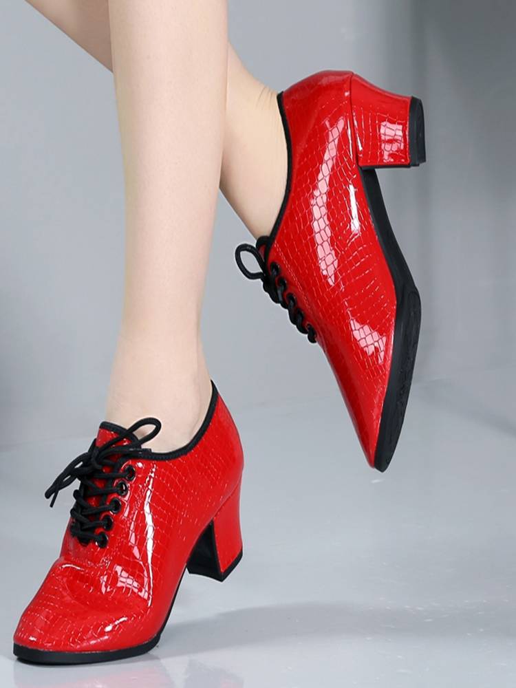 Latin dance shoes teachers female dance shoes adults with soft bottom water soldier dance outdoor leather friendship square dance shoes
