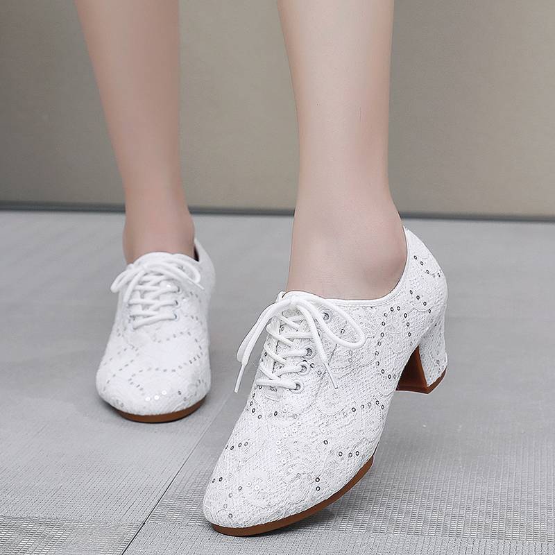 Outdoor white square dance shoes soft sole love dance dance female adult Latin dance spring and summer dance shoes, water soldier dance shoes