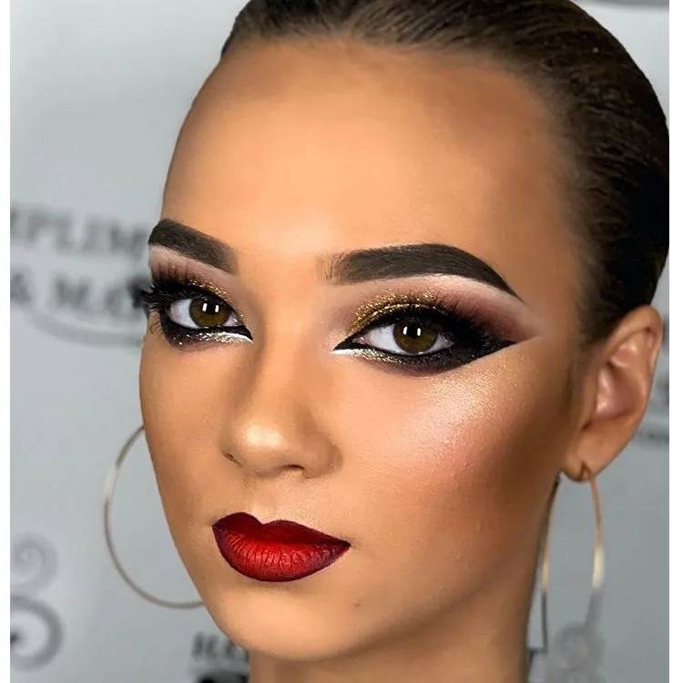 Latin makeup matte red misty professional national standard dance makeup products Black pond match makeup special lip glaze dance